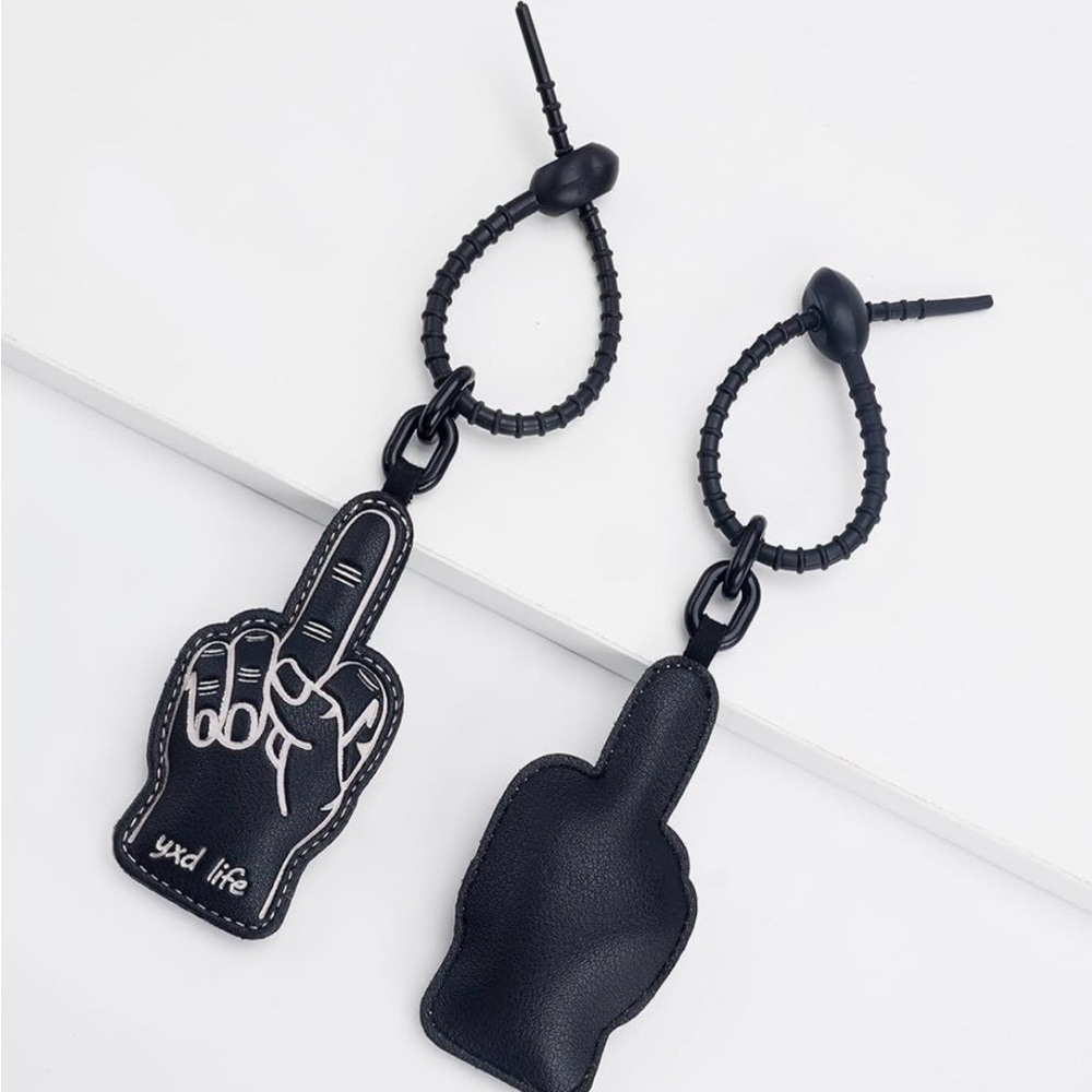 Cool Expression Middle Finger Black BAG CHARM labu
